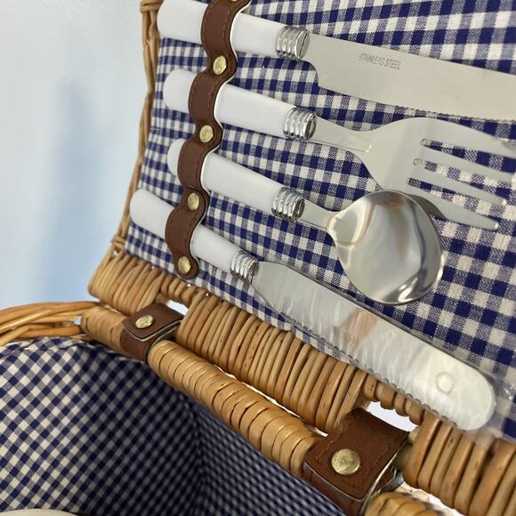 Sutherland Picnic Basket Woven Wicker Leather Straps Utensils Plates And Napkins - Picture 7 of 16